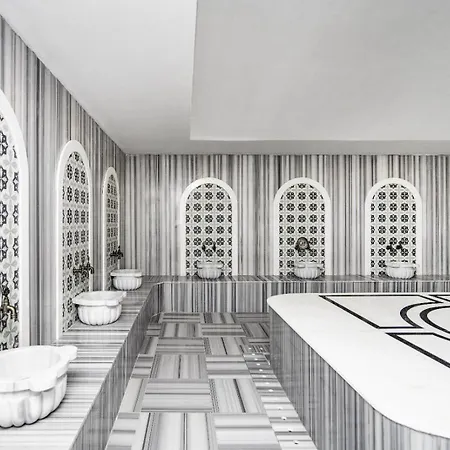 Moon Palace